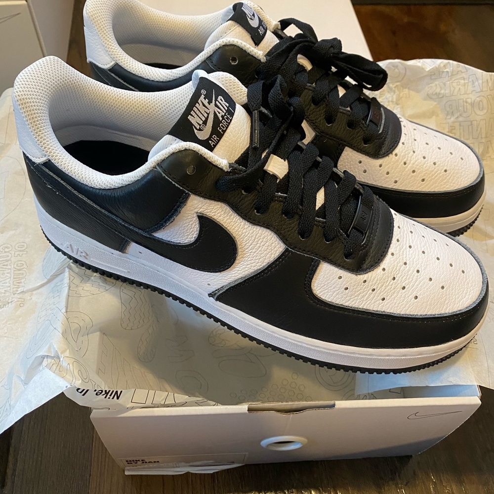 Nike Air Force 1 Nike by You Panda color way size 10.5